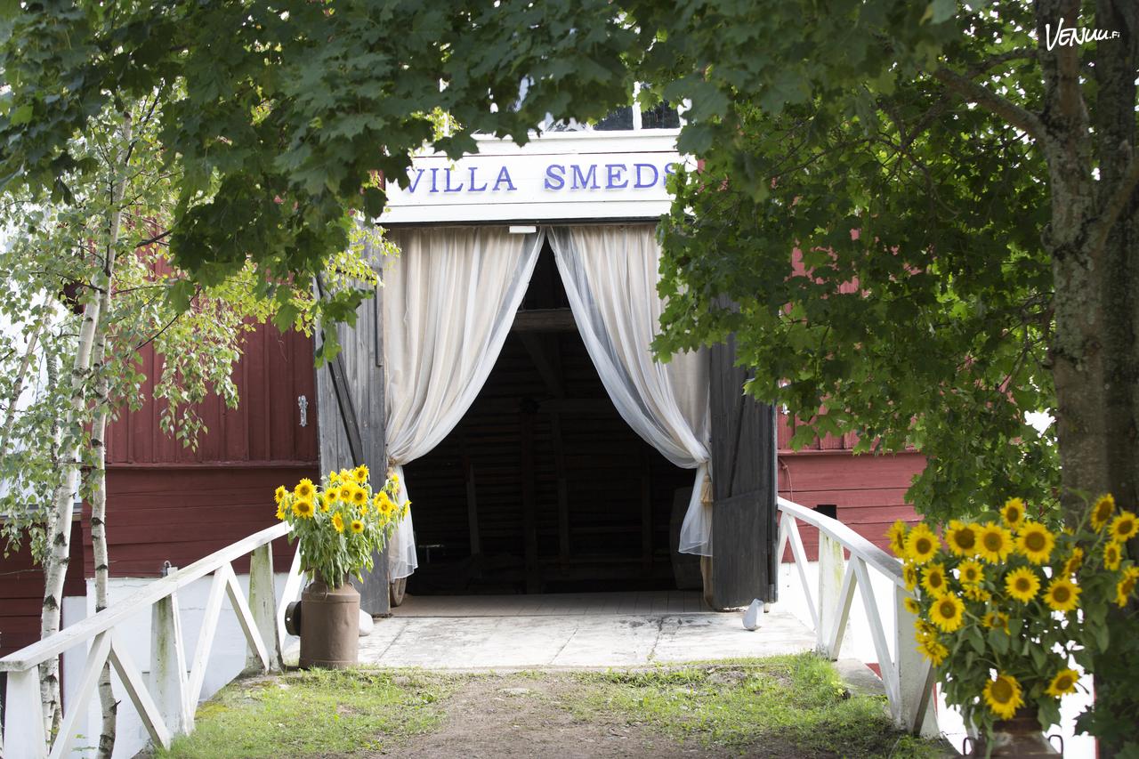 villa-smeds-kokous-ja-juhlatila-katso-kuvat-ja-varaa-venuu-fi