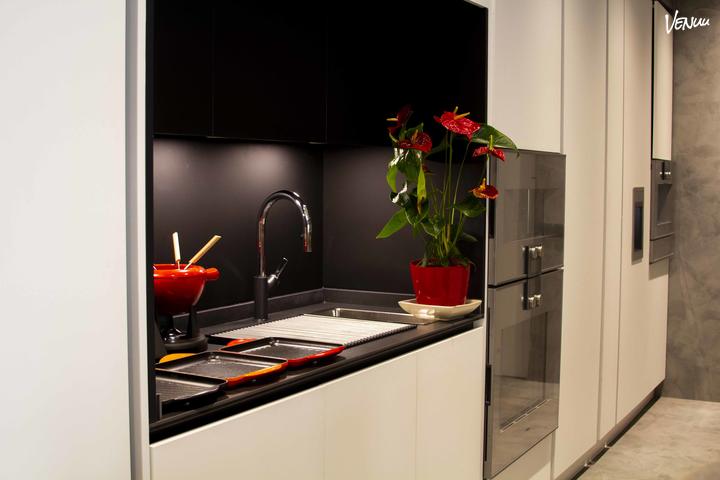 A2e2e4992568884ec740fcecd0d69dcfdf743c50