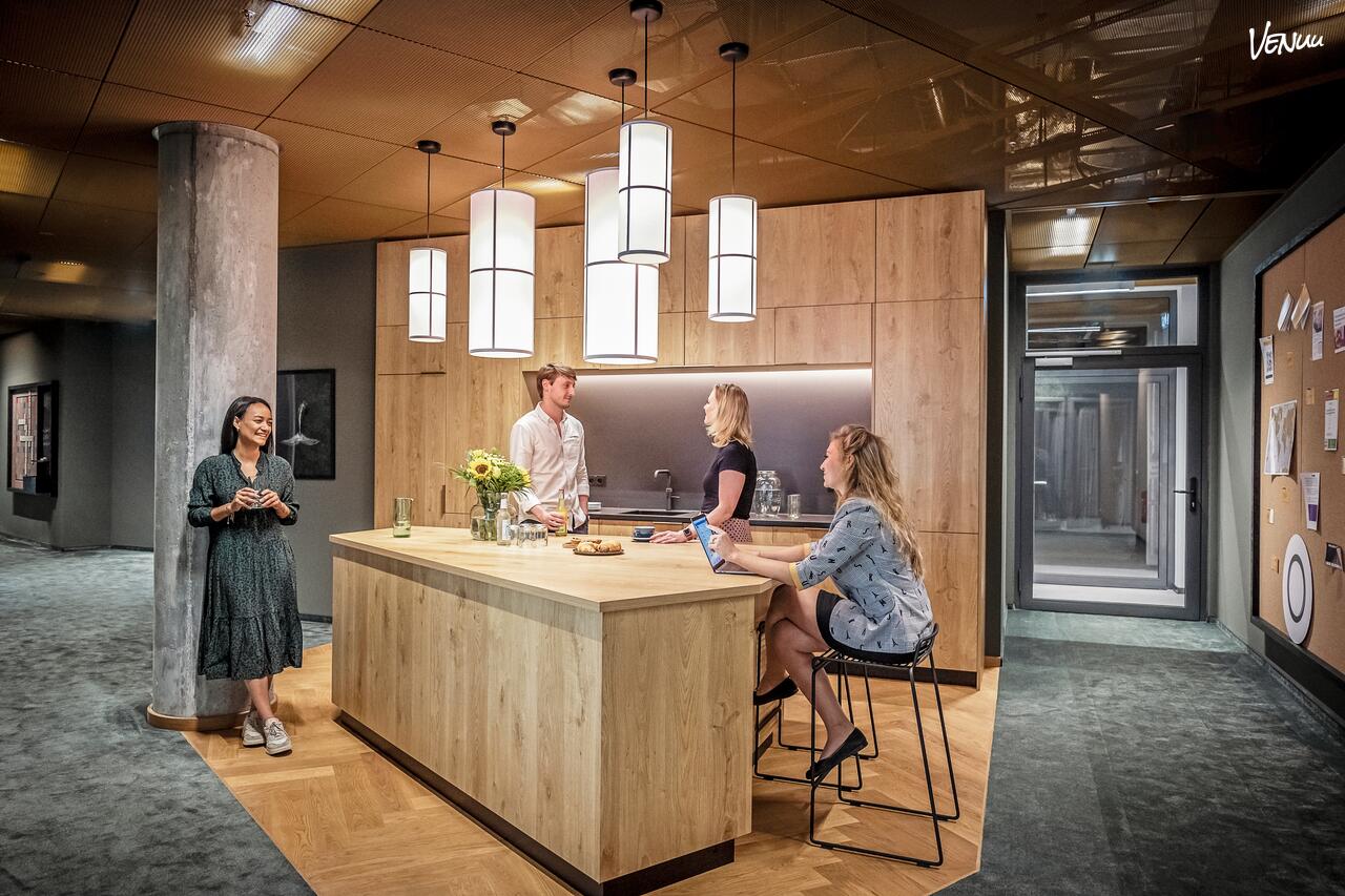 EDGE Workspaces Grand Central Book for your event