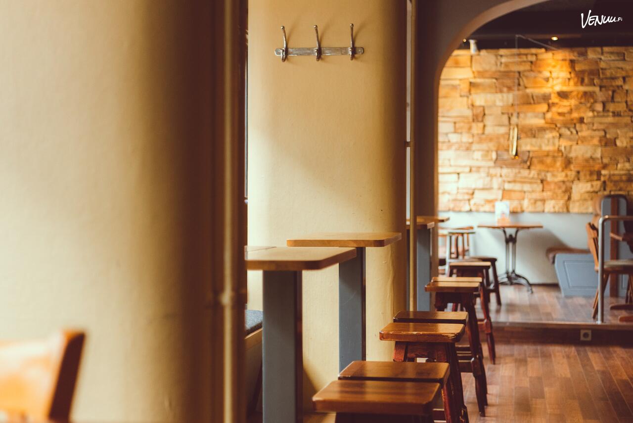 Bar DOM - Katso kuvat ja varaa helposti - Venuu.fi