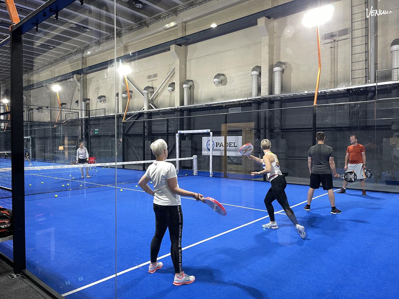 Open Padel / Kaivoksela Katso kuvat ja varaa helposti Venuu.fi