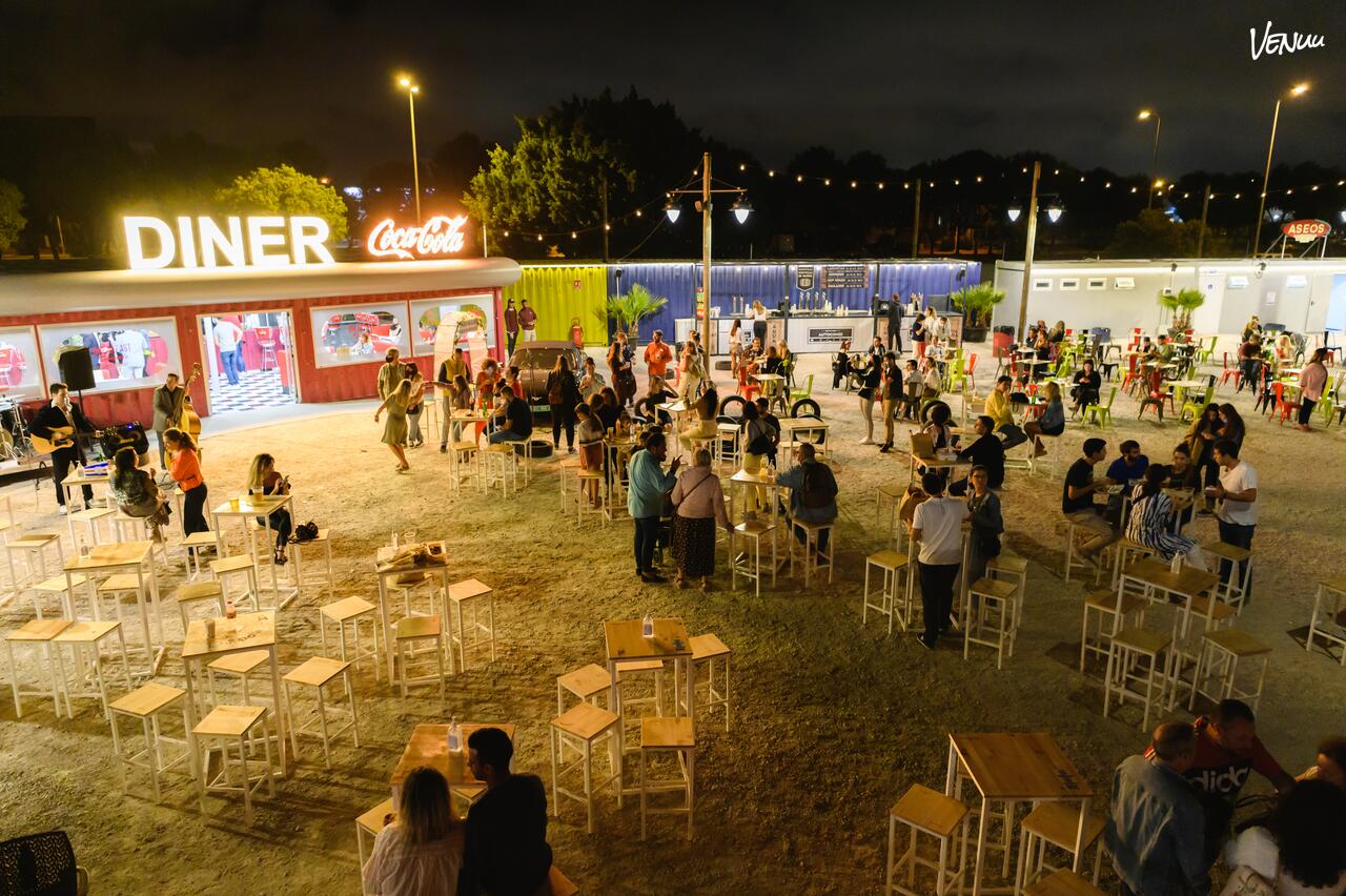 Autocine Málaga Cesur FP / Zona Premier Reserva para tu