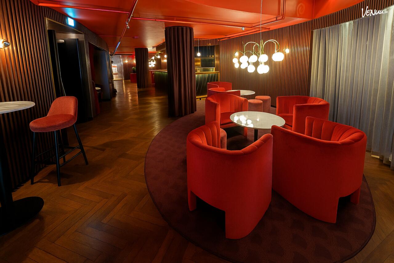 Rus pornosi: Internetda bokiralikni buzish Kozlari boglangan ogzaki jinsiy aloqa fotosurati